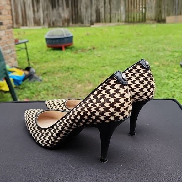 MICHEAL KORS ELISA HOUNDSTOUCH CALF HAIR LEATHER HEELS WOMAN'S SIZE 7 GUC - Picture 7 of 16